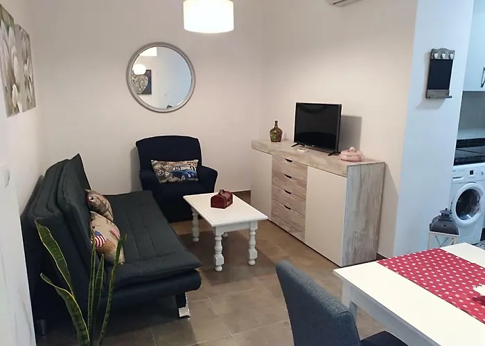 Alzahira 2 בית נופש *