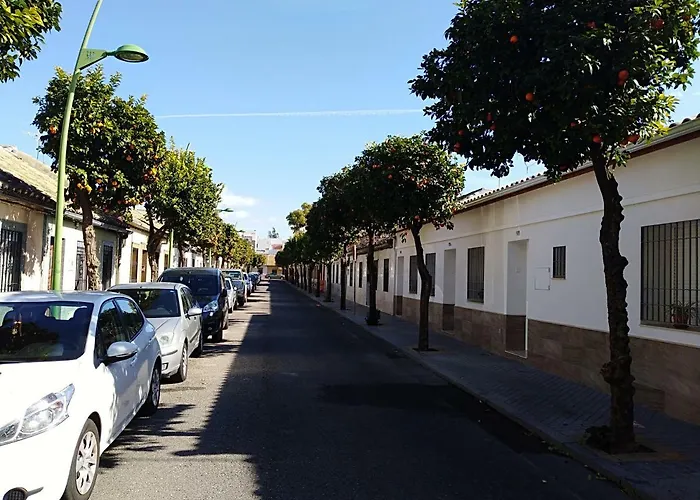 Alzahira 2 בית נופש *